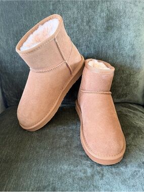 BearPaw Short Shearling-Lined Slippers - Tan